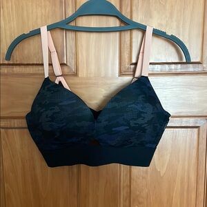 SPANX Sports Bra with Adjustable Straps, size Medium